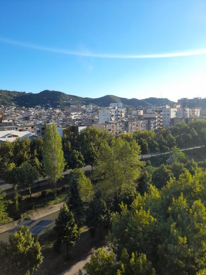 Main Apartment Tirana Bagian luar foto