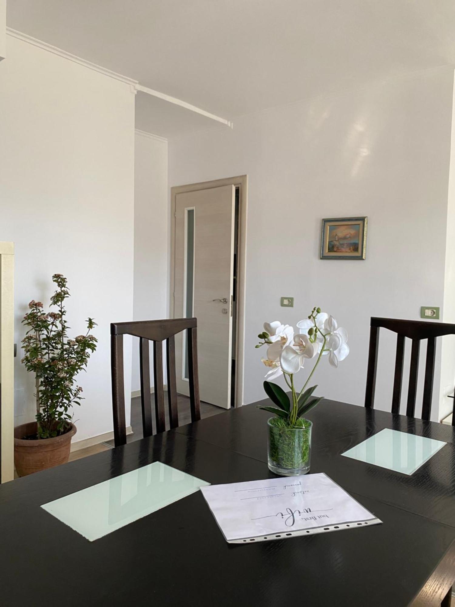 Main Apartment Tirana Bagian luar foto