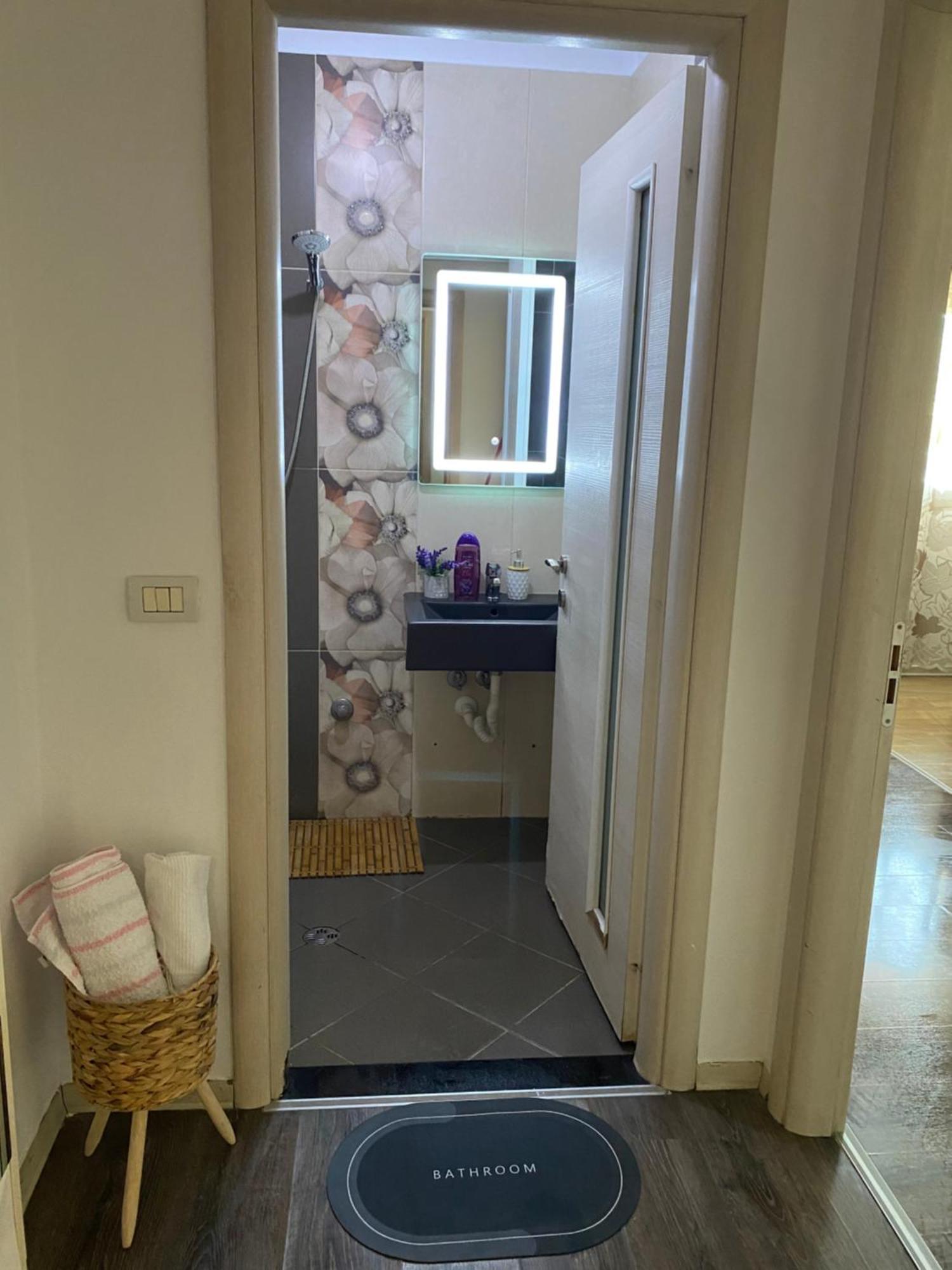 Main Apartment Tirana Bagian luar foto